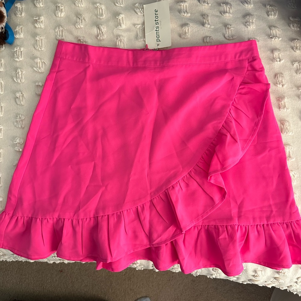 NWT Pants Store Ruffle Skirt in Neon Pink